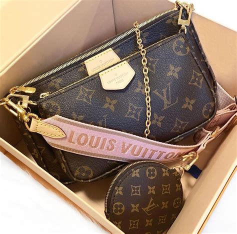 false louis vuitton pochette.